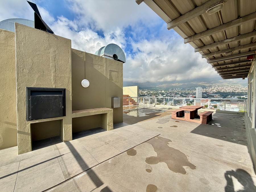 2 Bedroom Property for Sale in Cape Town City Centre Western Cape